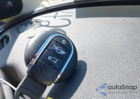 2016 Mini Clubman Cooper from USA, damaged, VIN WMWLN5C52G2B35174